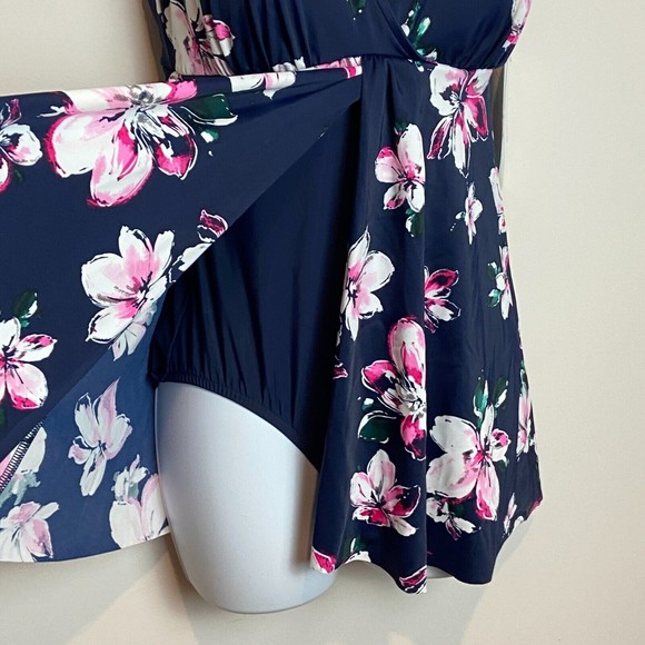 NWT Swim Solutions Modest Swim Suit Dress Thigh Minimizer Blue Floral Sz 10 - Picture 3 of 7